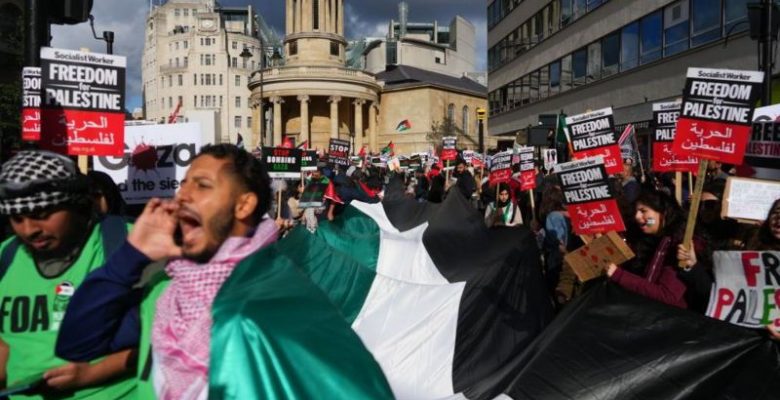 Londra’da Filistinlilere destek yürüyüşü yapıldı